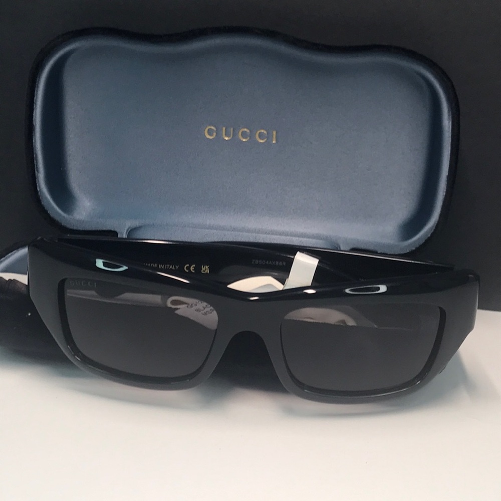 New Authentic Gucci Gray Rectangular Sunglasses G… - image 12
